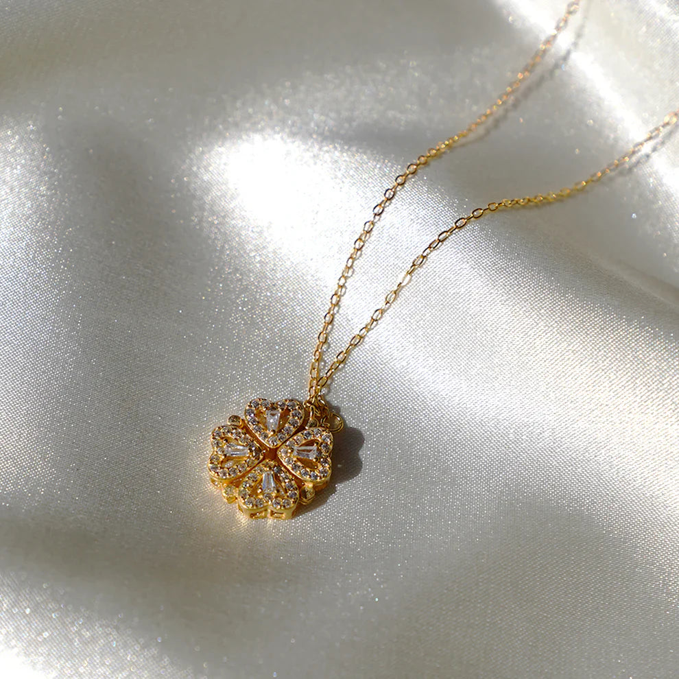 Regalo especial - Rosa eterna y collar.
